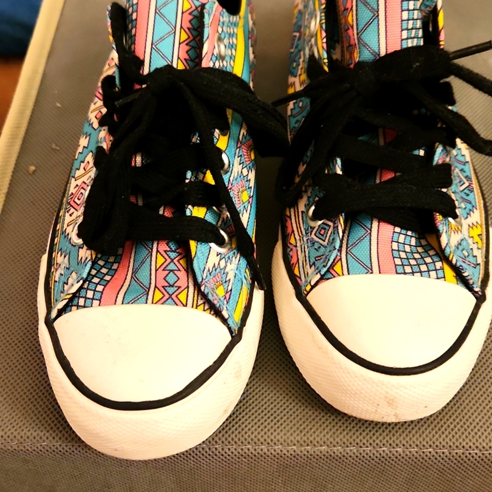 Arizona Iced Tea Aztec Canvas Low Tops Sneaker 6.5 women 5 men